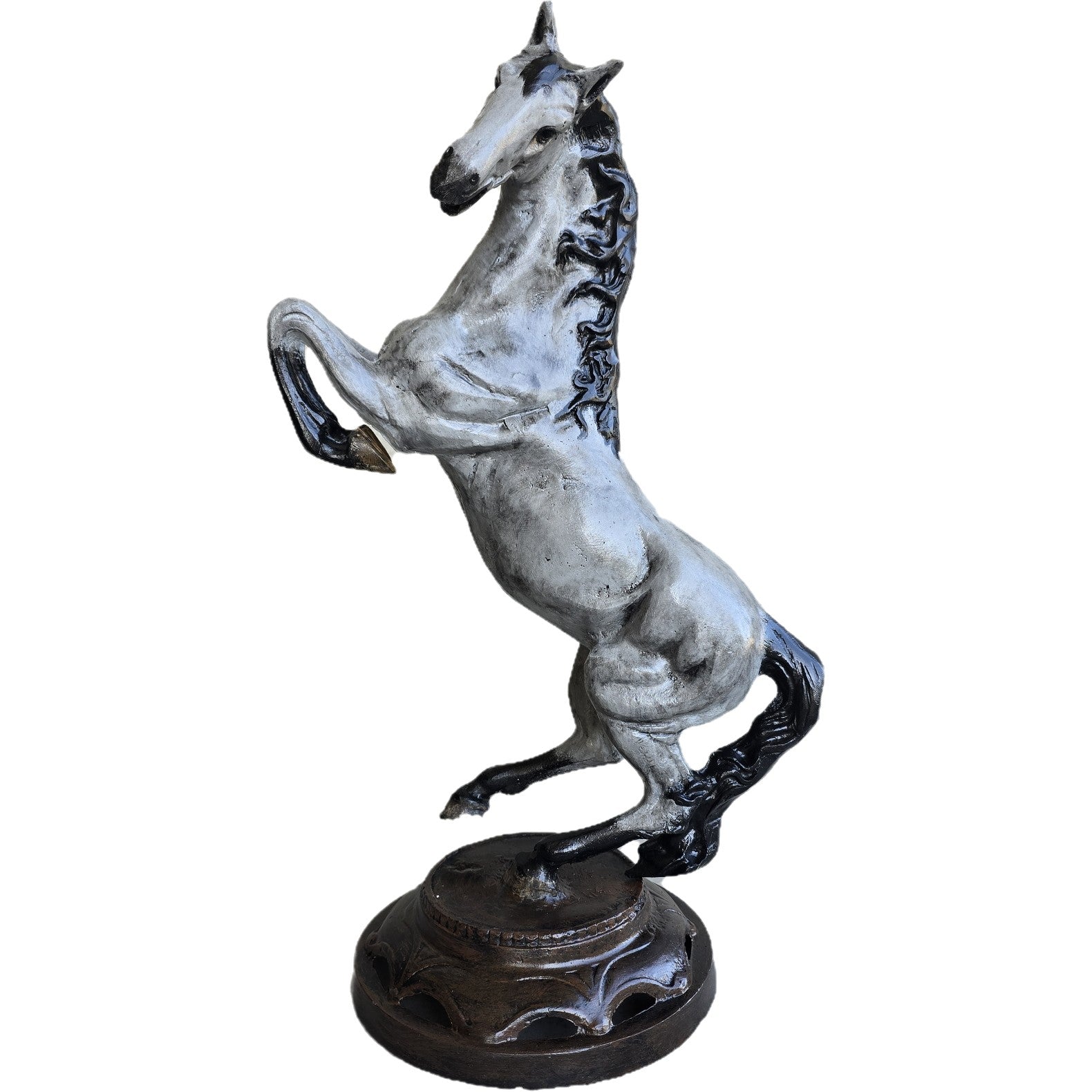 Cast aluminum rearing horse statue for yard or home decor with detailed mane and base