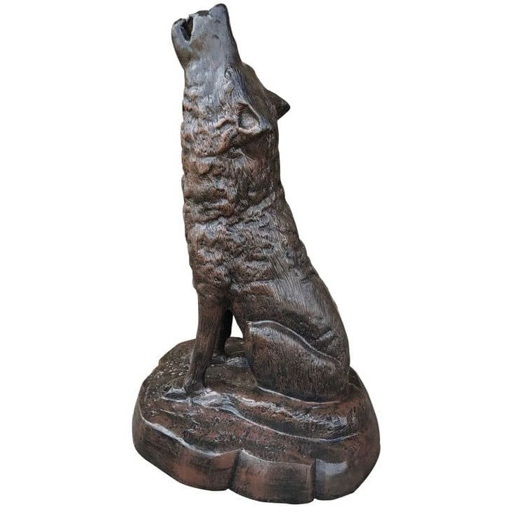 Cast aluminum howling wolf statue for yard or home decor, detailed craftsmanship