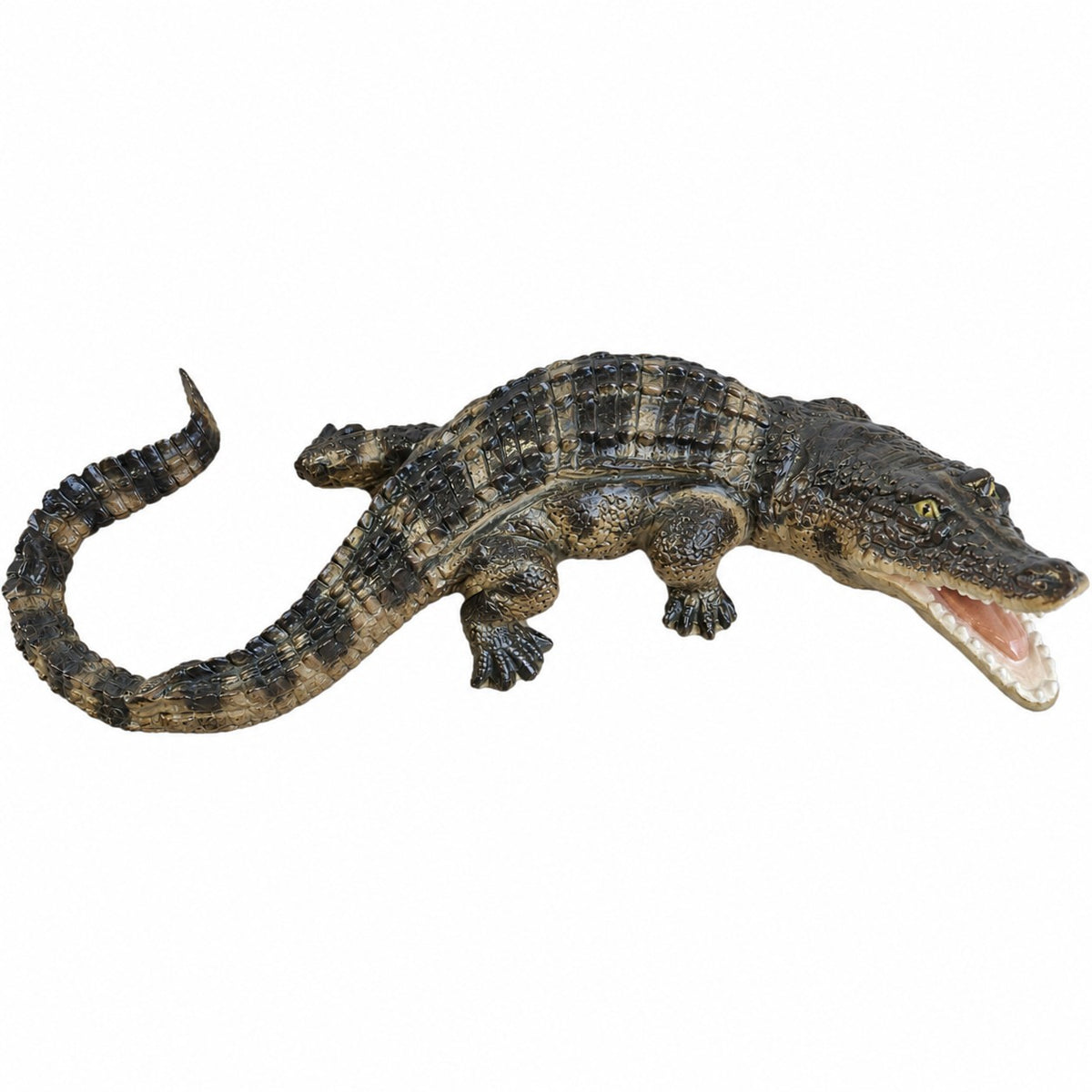 Cast aluminum 32-inch alligator for outdoor yards and gardens