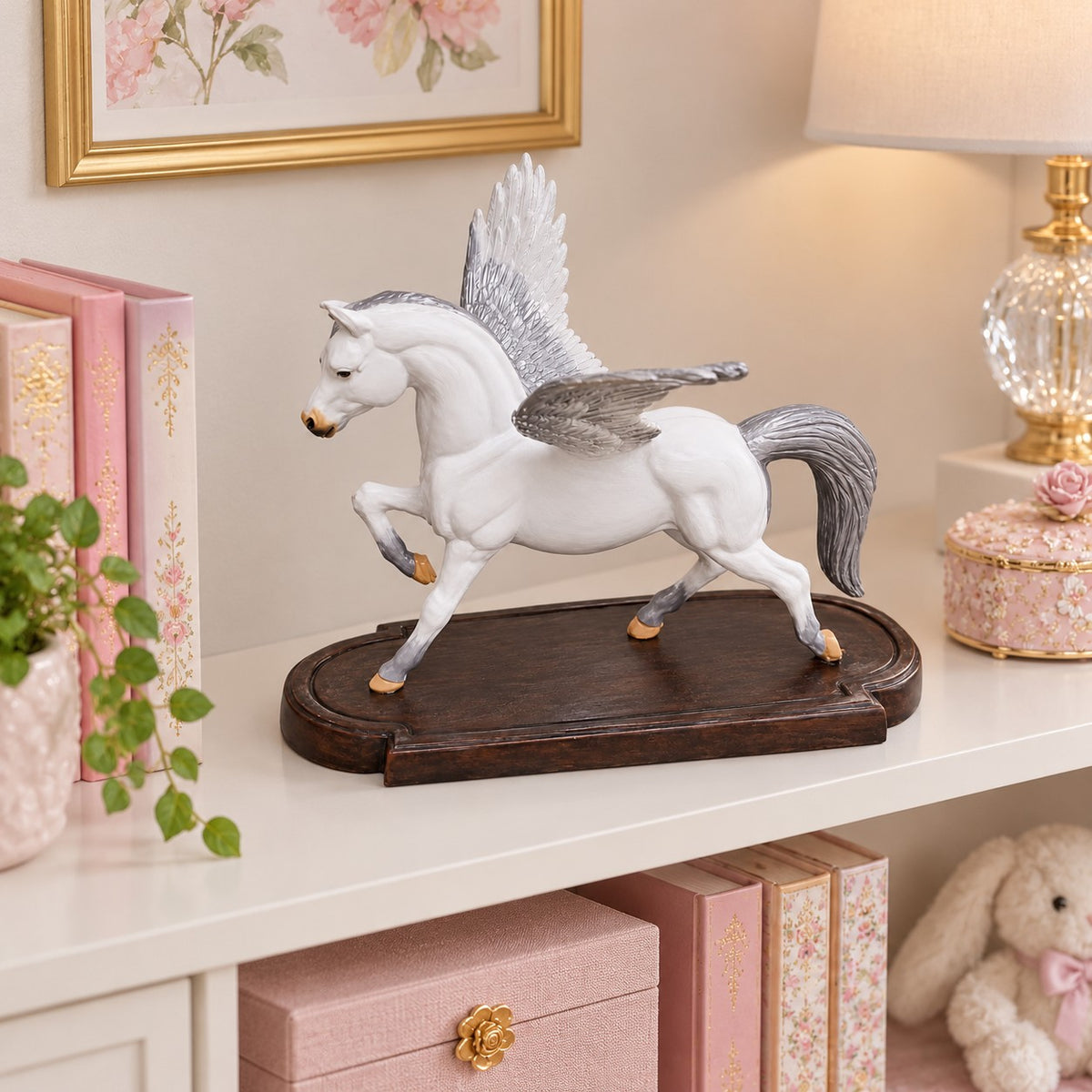 Cast aluminum desktop prancing Pegasus for indoor home decor