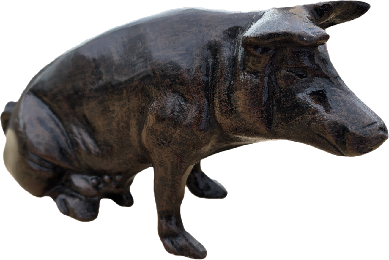Sitting Pig - Backyard Buddies